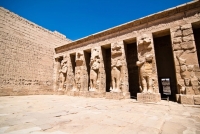 Habu Temple Valley Of Workers & Queens